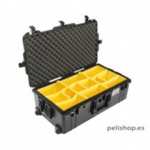 Pelicase 1615 Air with dividers